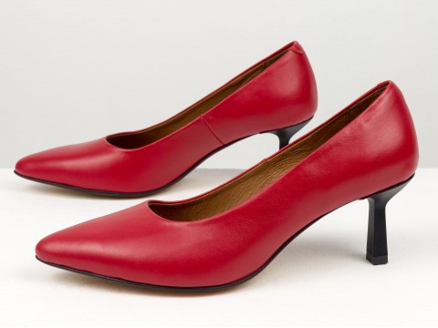Дизайнерські червоні  туфлі-човники на підборах "рюмочка" з натуральної італійської шкіри , Т-2116-13